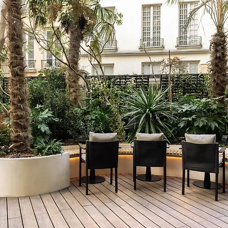 Dame Des Arts Paris