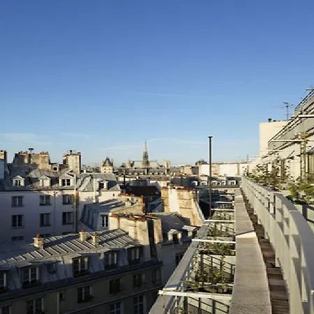 Hotell Dame Des Arts 4*