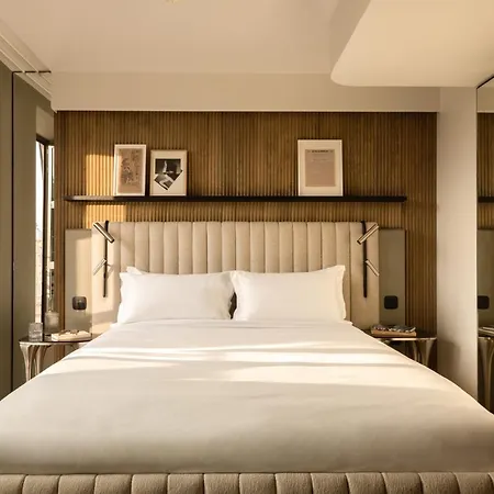 Dame Des Arts Париж