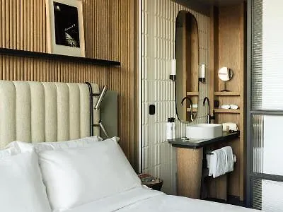 Dame Des Arts Hotel