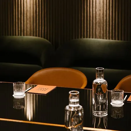 Hotel Dame Des Arts 4*
