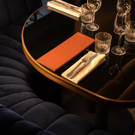 Hotel Dame Des Arts 4*