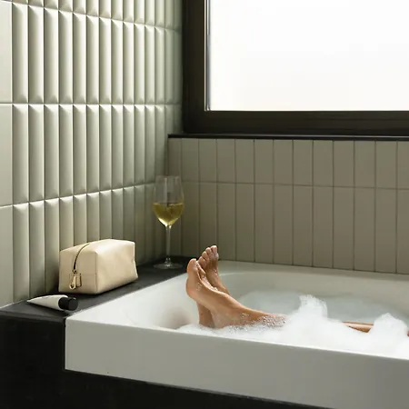 Dame Des Arts Hotel 4*