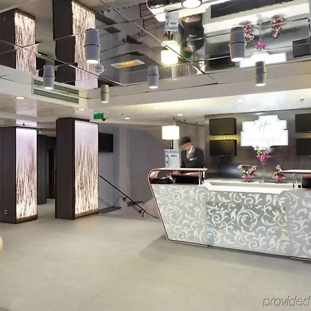 Dame Des Arts Hotel 4*