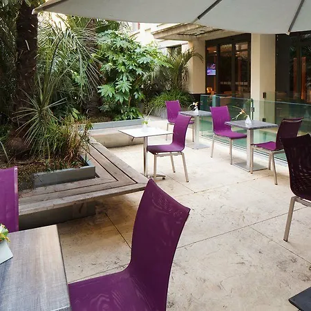 Hotel Dame Des Arts 4*