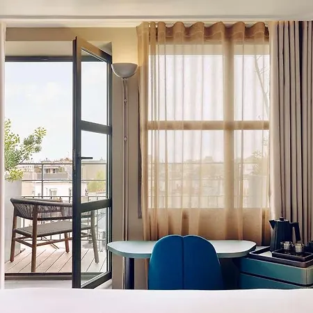 Dame Des Arts 파리